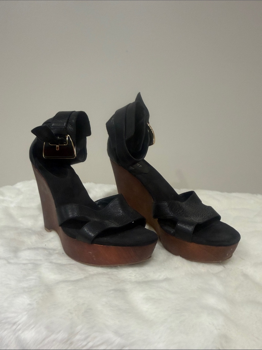Nine West Black Leather Wedge Sandals with Brown Wood Platform